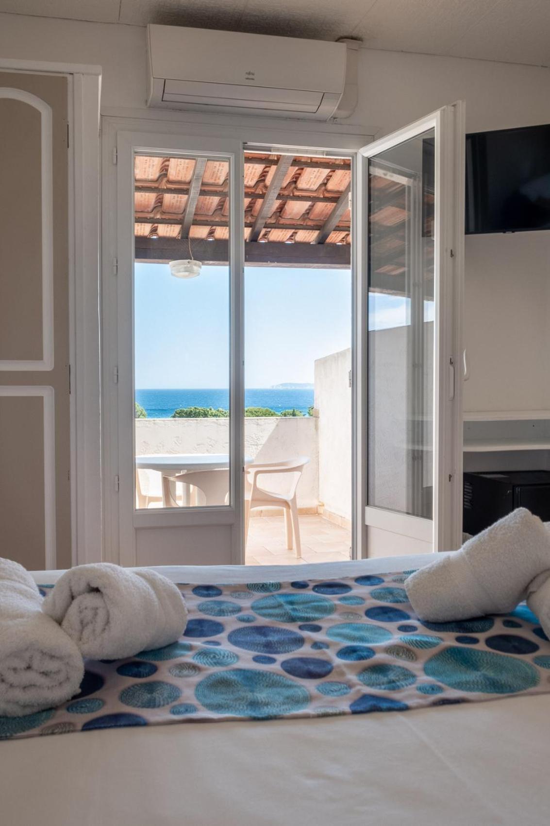 Hotel Beau Site Le Lavandou Room photo